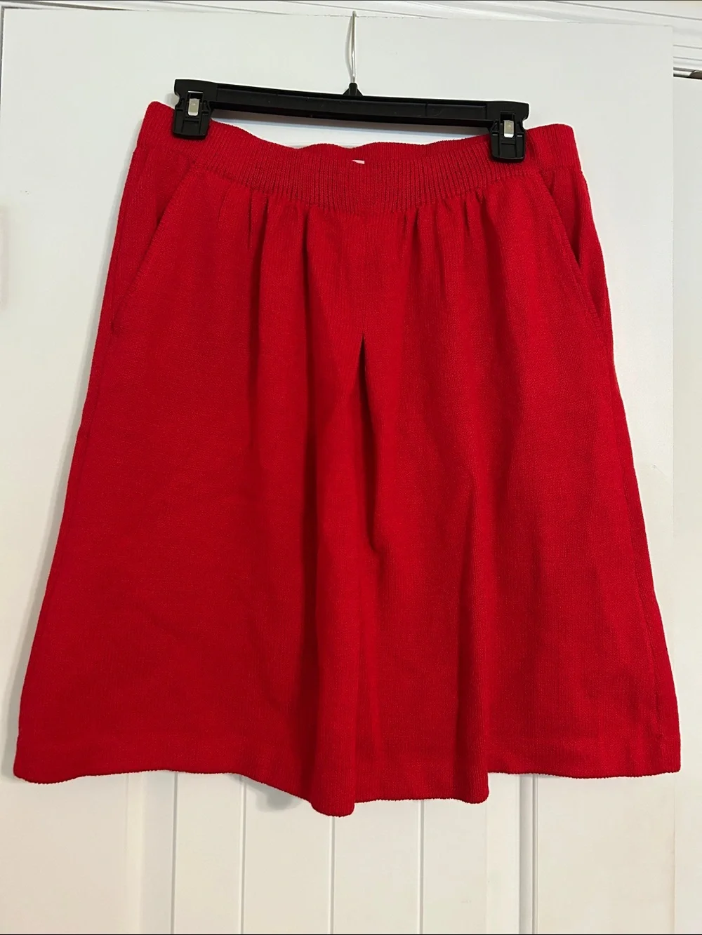 St. John Red Knit Shorts with Elastic Waist
